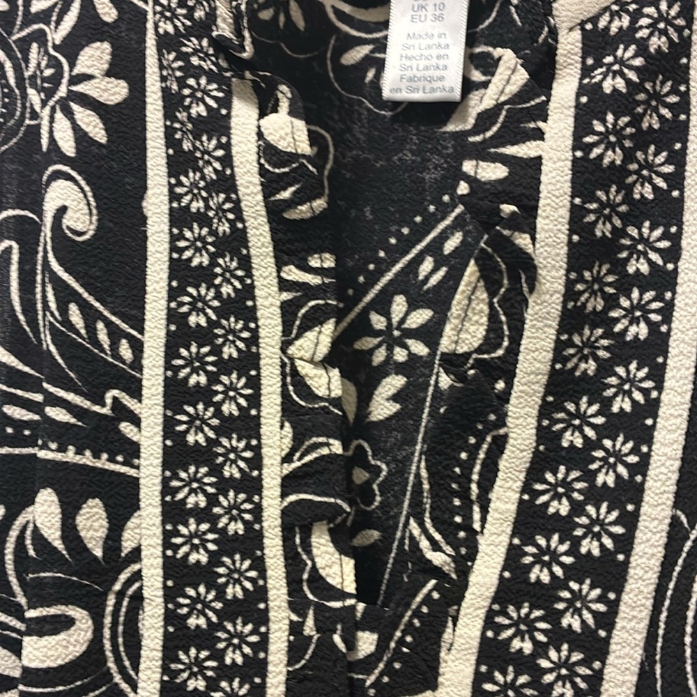 NWT Dress HAWAIIAN PAISLEY Crepe Split Ruffle Neck Maxi Dress Black Sleeveless - Picture 10 of 15